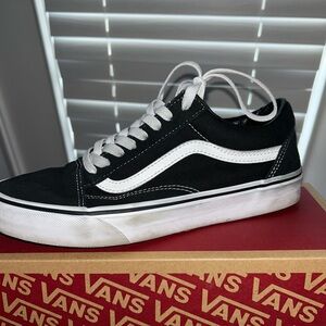 Vans Black and White “Old Skool” Sneakers
